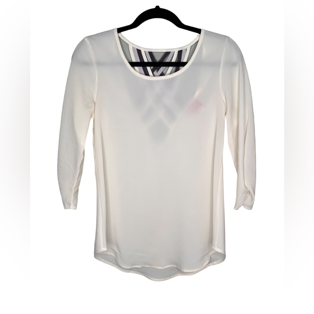 NWOT Daytrip Cream Criss Cross Tunic Blouse